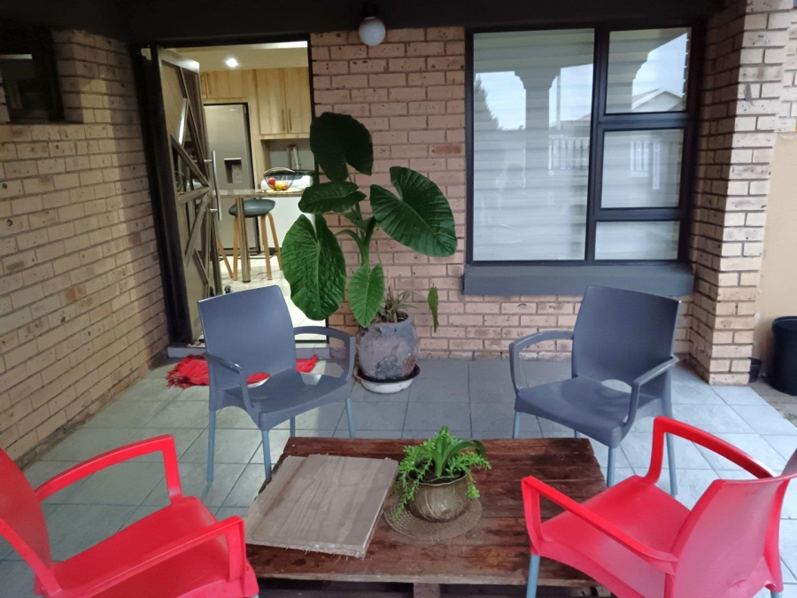 4 Bedroom Property for Sale in Vista Park Free State